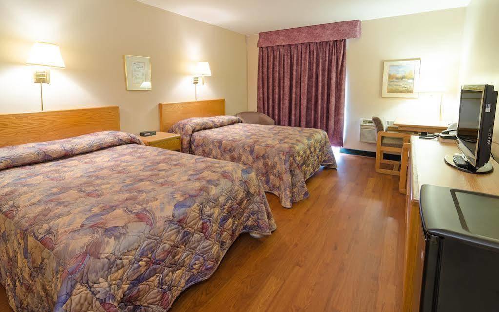 Coastal Inn Sackville Exterior photo